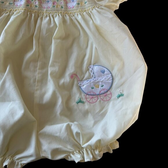 Vintage Baby Carriage Embroidered Smocked Pastel Yellow Romper 3-6 Months - Picture 2 of 7